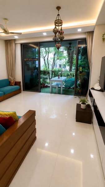 La Fiesta, Sengkang Square, 2 Bedrooms, 893 sqft, Condominium For Sale, by Joshua Tan, 500144548 - Living Room - PropertyGuru.com.sg