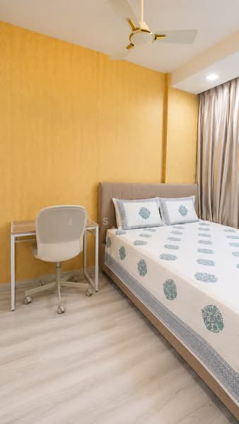 La Fiesta, Sengkang Square, 2 Bedrooms, 893 sqft, Condominium For Sale, by Joshua Tan, 500144548 - Bedroom - PropertyGuru.com.sg