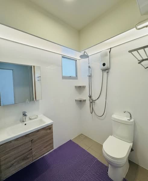 153C Bedok South Road, 153C Bedok South Road, 3 Bedrooms, 1,216 sqft, HDB Flat For Sale, by Alice Huang, 500144550 - Common Bathroom - PropertyGuru.com.sg
