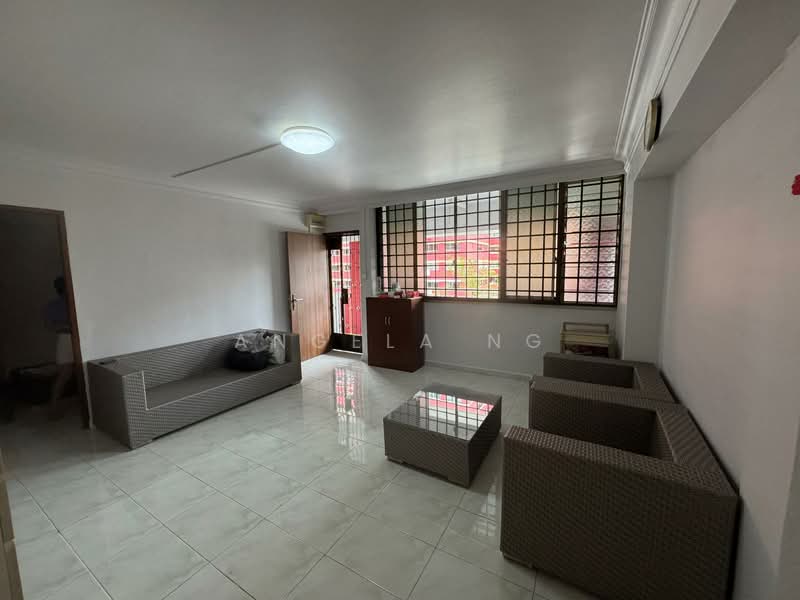 446 Bright Hill Drive, 446 Bright Hill Drive, 2 Bedrooms, 1,130 sqft, HDB Flat For Rent, by Angela Ng, 500144551 - Living Room - PropertyGuru.com.sg