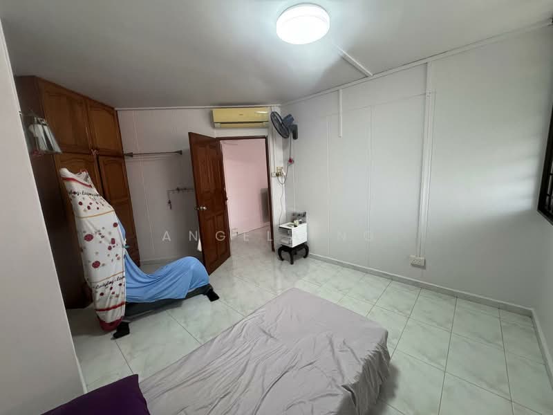 446 Bright Hill Drive, 446 Bright Hill Drive, 2 Bedrooms, 1,130 sqft, HDB Flat For Rent, by Angela Ng, 500144551 - Bedroom - PropertyGuru.com.sg