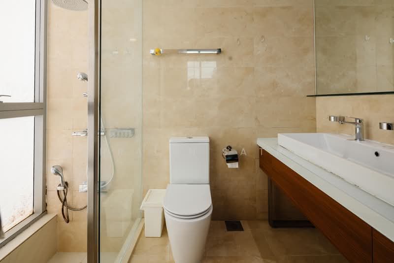 Jardin, 966 Dunearn Road, 3 Bedrooms, 1,098 sqft, Condominium For Sale, by Jerralyn Satrio, 500144554 - Bathroom - PropertyGuru.com.sg