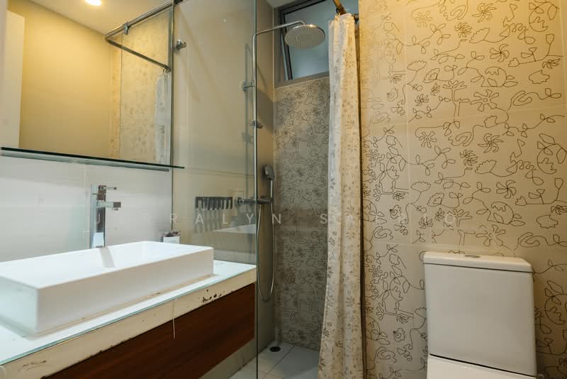 Jardin, 966 Dunearn Road, 3 Bedrooms, 1,098 sqft, Condominium For Sale, by Jerralyn Satrio, 500144554 - Bathroom - PropertyGuru.com.sg