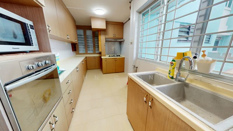 126 Tampines Street 11, 126 Tampines Street 11, 3 Bedrooms, 1,119 sqft, HDB Flat For Sale, by John Chong, 500144555 - Kitchen - PropertyGuru.com.sg