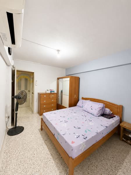 155 Ang Mo Kio Avenue 4, 155 Ang Mo Kio Avenue 4, 2 Bedrooms, 882 sqft, HDB Flat For Rent, by Roy Ezra Koh, 500144559 - Bedroom - PropertyGuru.com.sg