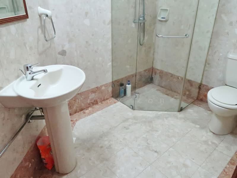The Harbourlights, , 2 Bedrooms, 883 sqft, Condominium For Sale, by Shelly Koh, 500144563 - Bathroom - PropertyGuru.com.sg