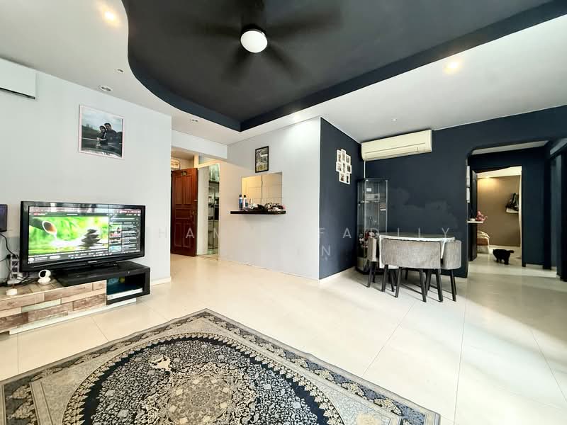 579 Woodlands Drive 16, 579 Woodlands Drive 16, 3 Bedrooms, 968 sqft, HDB Flat For Sale, by Mohamad Fadily Senen, 500144567 - Living Room - PropertyGuru.com.sg
