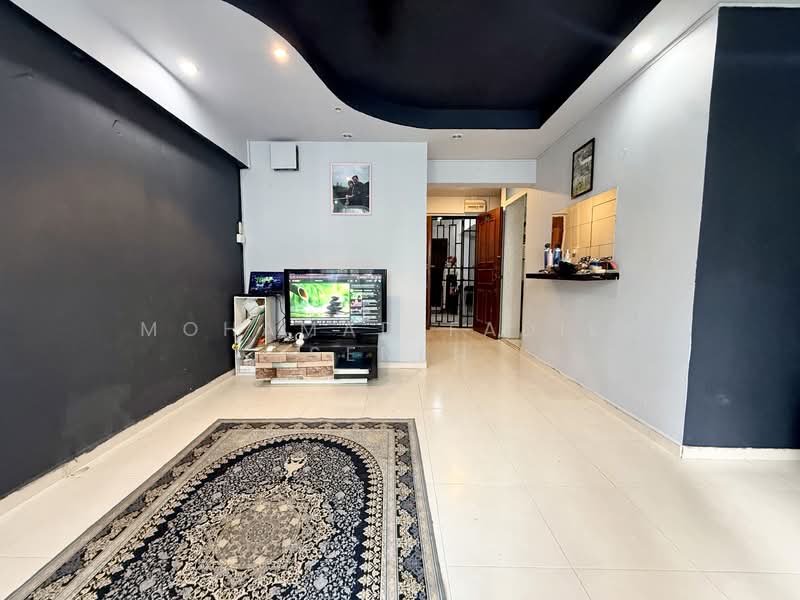 579 Woodlands Drive 16, 579 Woodlands Drive 16, 3 Bedrooms, 968 sqft, HDB Flat For Sale, by Mohamad Fadily Senen, 500144567 - Living Room - PropertyGuru.com.sg