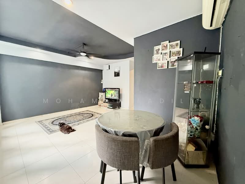 579 Woodlands Drive 16, 579 Woodlands Drive 16, 3 Bedrooms, 968 sqft, HDB Flat For Sale, by Mohamad Fadily Senen, 500144567 - Living Room - PropertyGuru.com.sg