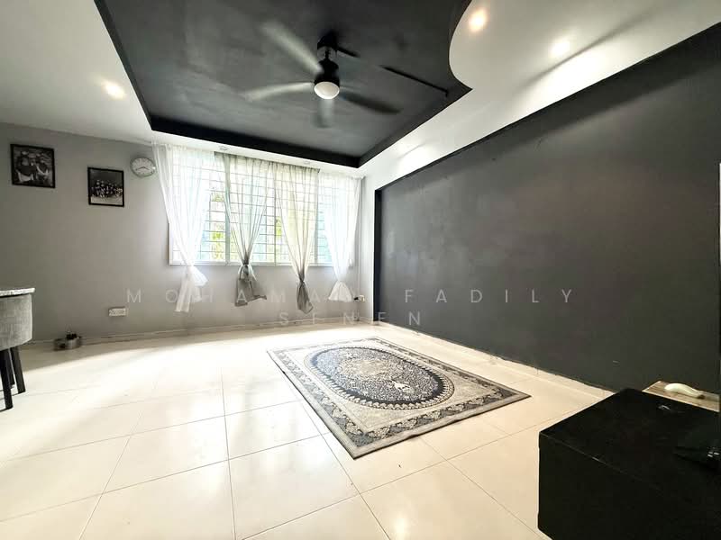 579 Woodlands Drive 16, 579 Woodlands Drive 16, 3 Bedrooms, 968 sqft, HDB Flat For Sale, by Mohamad Fadily Senen, 500144567 - Living Room - PropertyGuru.com.sg