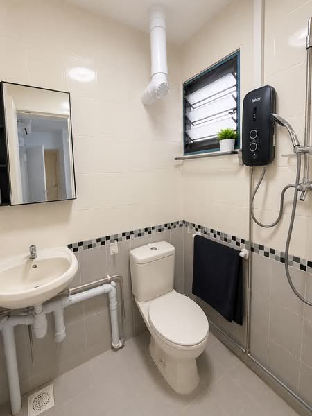 510 West Coast Drive, 510 West Coast Drive, 2 Bedrooms, 721 sqft, HDB Flat For Sale, by Tony Lu, 500144568 - Bathroom - PropertyGuru.com.sg