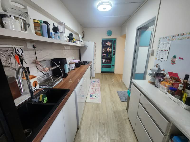 323A Sengkang East Way, 323A Sengkang East Way, 3 Bedrooms, 1,184 sqft, HDB Flat For Sale, by Joanne Sum, 500144571 - Kitchen - PropertyGuru.com.sg