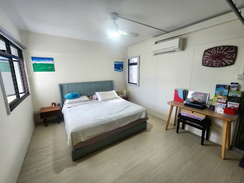 323A Sengkang East Way, 323A Sengkang East Way, 3 Bedrooms, 1,184 sqft, HDB Flat For Sale, by Joanne Sum, 500144571 - Bedroom - PropertyGuru.com.sg