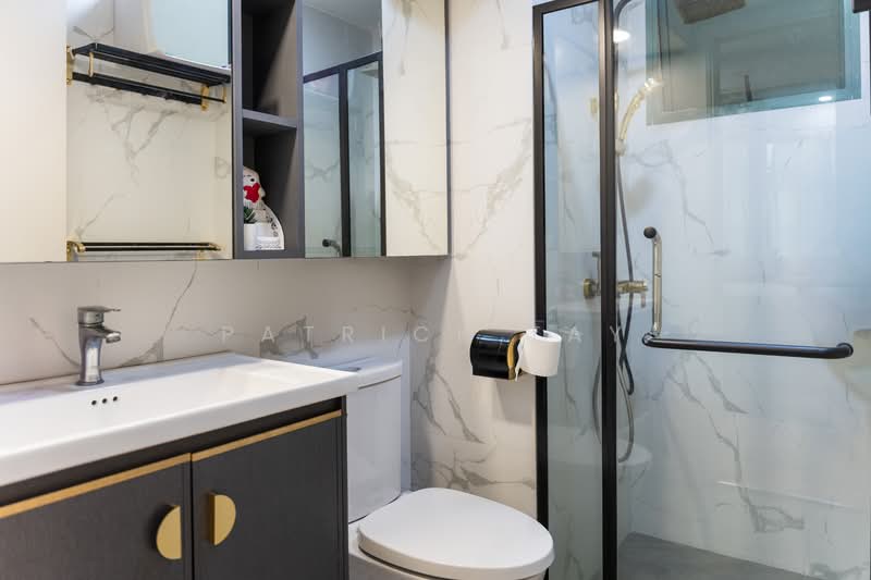 Palm Gardens, 2A Hong San Walk, 3 Bedrooms, 1,206 sqft, Condominium For Sale, by Patrick Tay, 500144583 - Bathroom - PropertyGuru.com.sg