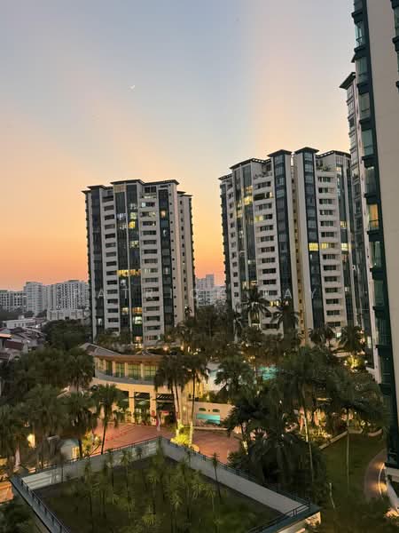 Palm Gardens, 2A Hong San Walk, 3 Bedrooms, 1,206 sqft, Condominium For Sale, by Patrick Tay, 500144583 - Exterior - PropertyGuru.com.sg