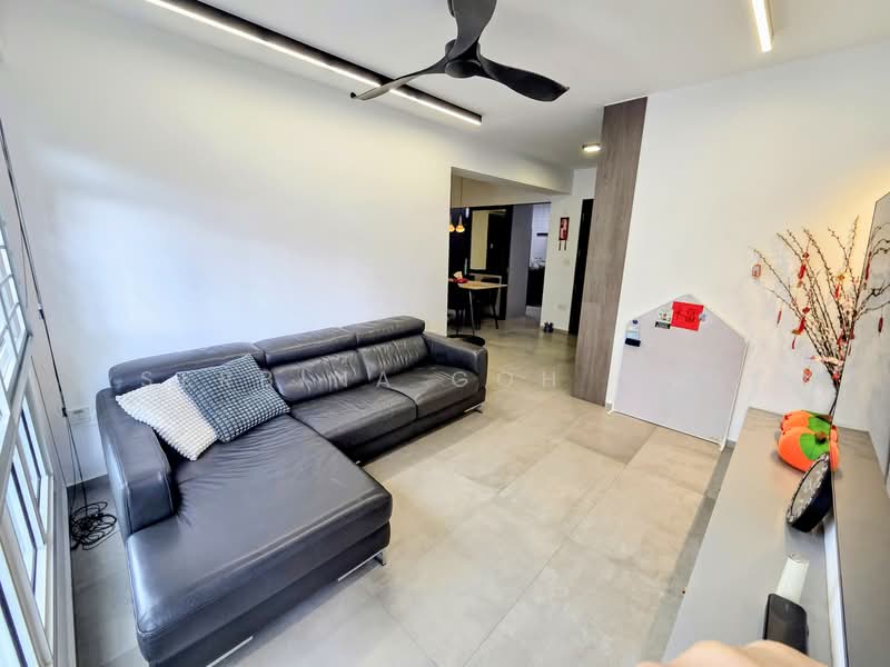 322B Sumang Walk, 322B Sumang Walk, 3 Bedrooms, 1,001 sqft, HDB Flat For Sale, by Serbina Goh Goh, 500144587 - Living Room - PropertyGuru.com.sg
