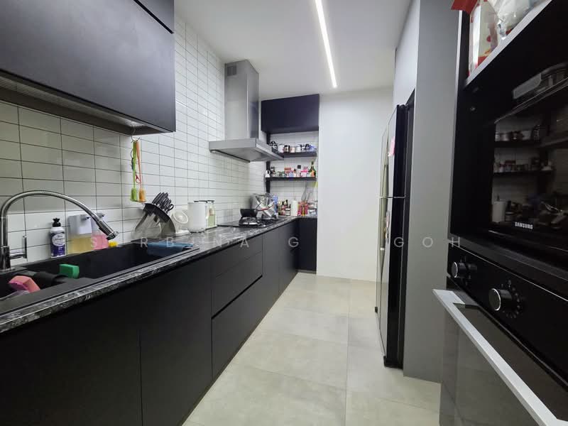 322B Sumang Walk, 322B Sumang Walk, 3 Bedrooms, 1,001 sqft, HDB Flat For Sale, by Serbina Goh Goh, 500144587 - Kitchen - PropertyGuru.com.sg
