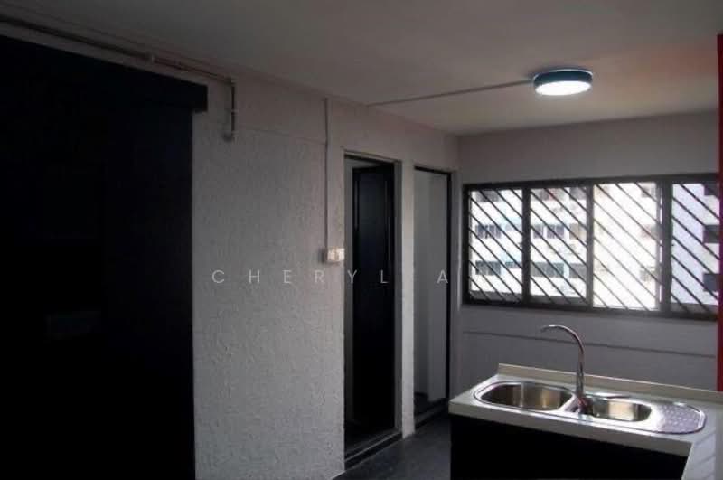342 Clementi Avenue 5, 342 Clementi Avenue 5, 3 Bedrooms, 1,302 sqft, HDB Flat For Rent, by Cheryl Aw, 500144591 - Kitchen - PropertyGuru.com.sg