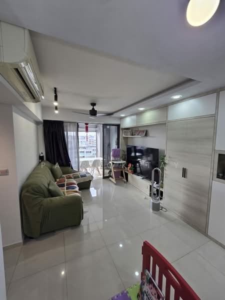 347B Yishun Avenue 11, 347B Yishun Avenue 11, 3 Bedrooms, 990 sqft, HDB Flat For Sale, by Patrick Tay, 500144597 - Living Room - PropertyGuru.com.sg