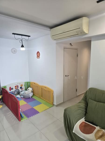 347B Yishun Avenue 11, 347B Yishun Avenue 11, 3 Bedrooms, 990 sqft, HDB Flat For Sale, by Patrick Tay, 500144597 - Interior - PropertyGuru.com.sg