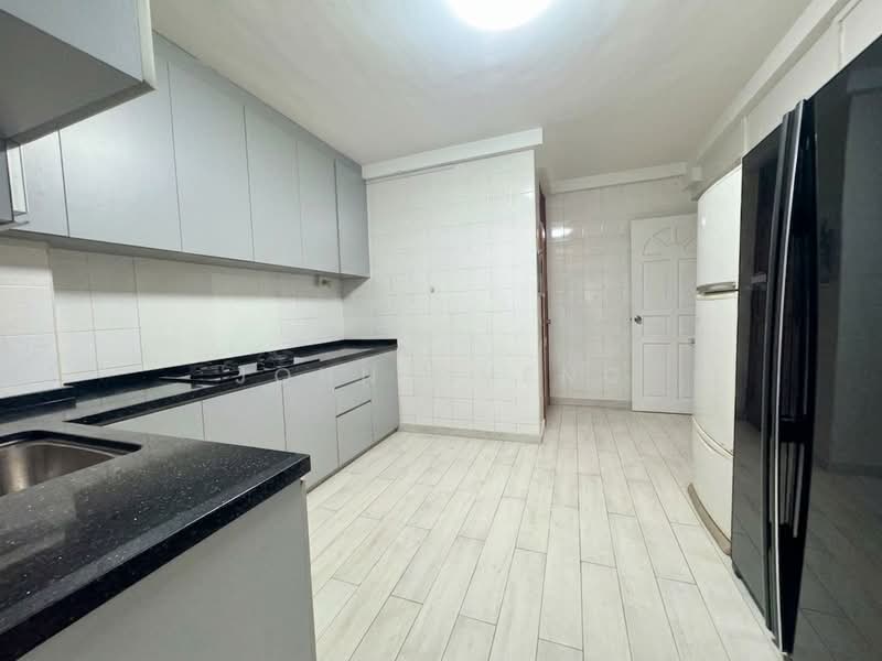 331 Tah Ching Road, 331 Tah Ching Road, 4 Bedrooms, 1,496 sqft, HDB Flat For Sale, by John Cheng, 500144601 - Kitchen - PropertyGuru.com.sg
