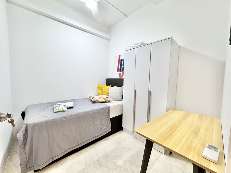 Parc Oasis, 51 Jurong East Avenue 1, Room Rental, 150 sqft, Condominium For Rent, by Stella Ng, 500144629 - Bedroom - PropertyGuru.com.sg