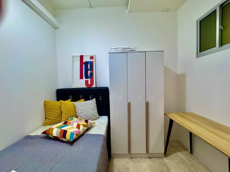Parc Oasis, 51 Jurong East Avenue 1, Room Rental, 150 sqft, Condominium For Rent, by Stella Ng, 500144629 - Bedroom - PropertyGuru.com.sg