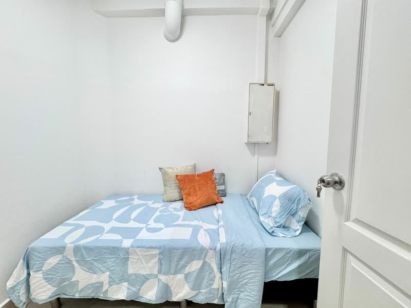 Parc Oasis, 51 Jurong East Avenue 1, Room Rental, 80 sqft, Condominium For Rent, by Stella Ng, 500144632 - Bedroom - PropertyGuru.com.sg