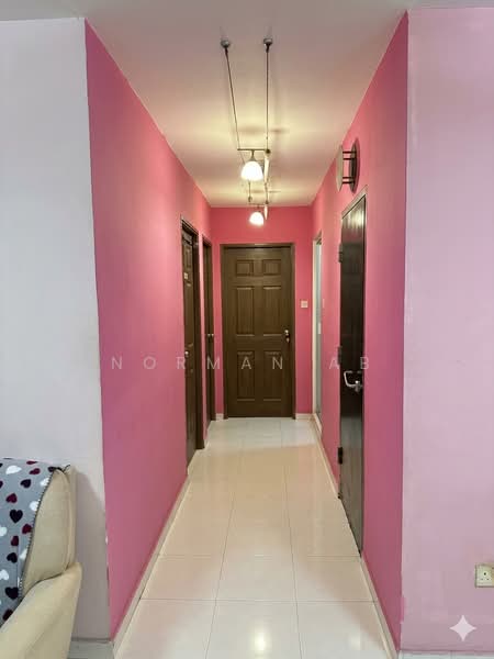 480 Segar Road, 480 Segar Road, 3 Bedrooms, 979 sqft, HDB Flat For Sale, by Norman AB, 500144652 - Corridor - PropertyGuru.com.sg