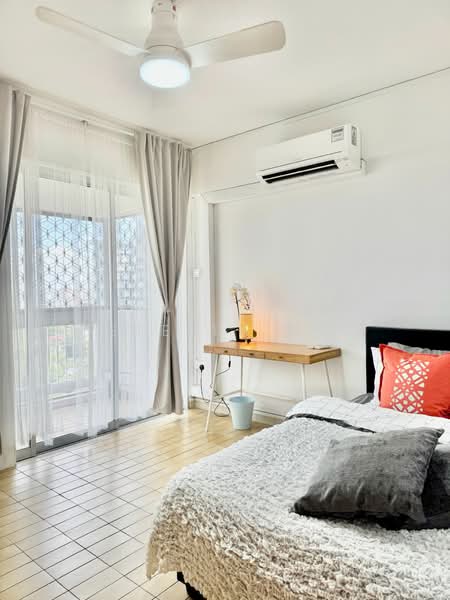 Lagoon View, 5000L Marine Parade Road, Room Rental, 200 sqft, Apartment For Rent, by Stella Ng, 500144660 - Bedroom - PropertyGuru.com.sg