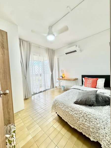 Lagoon View, 5000L Marine Parade Road, Room Rental, 200 sqft, Apartment For Rent, by Stella Ng, 500144660 - Bedroom - PropertyGuru.com.sg