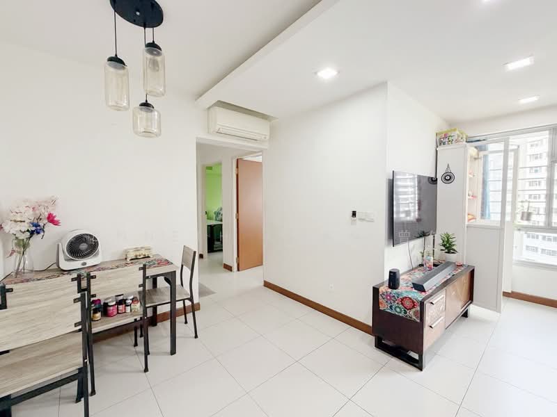 432A Sengkang West Way, 432A Sengkang West Way, 3 Bedrooms, 1,001 sqft, HDB Flat For Rent, by Kenneth Chan 曾伟杰, 500144671 - Living & Dining - PropertyGuru.com.sg