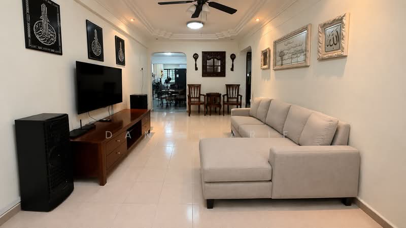 113 Tampines Street 11, 113 Tampines Street 11, 2 Bedrooms, 790 sqft, HDB Flat For Sale, by Danial Arif, 500144686 - Living Room - PropertyGuru.com.sg