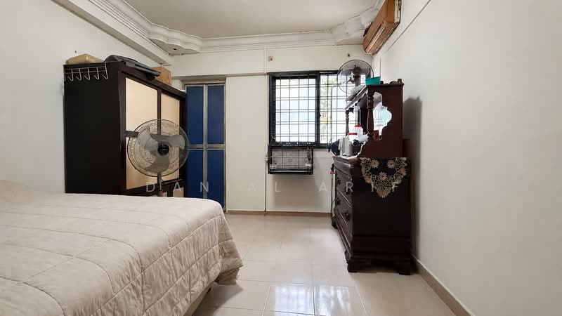 113 Tampines Street 11, 113 Tampines Street 11, 2 Bedrooms, 790 sqft, HDB Flat For Sale, by Danial Arif, 500144686 - Master Bedroom - PropertyGuru.com.sg