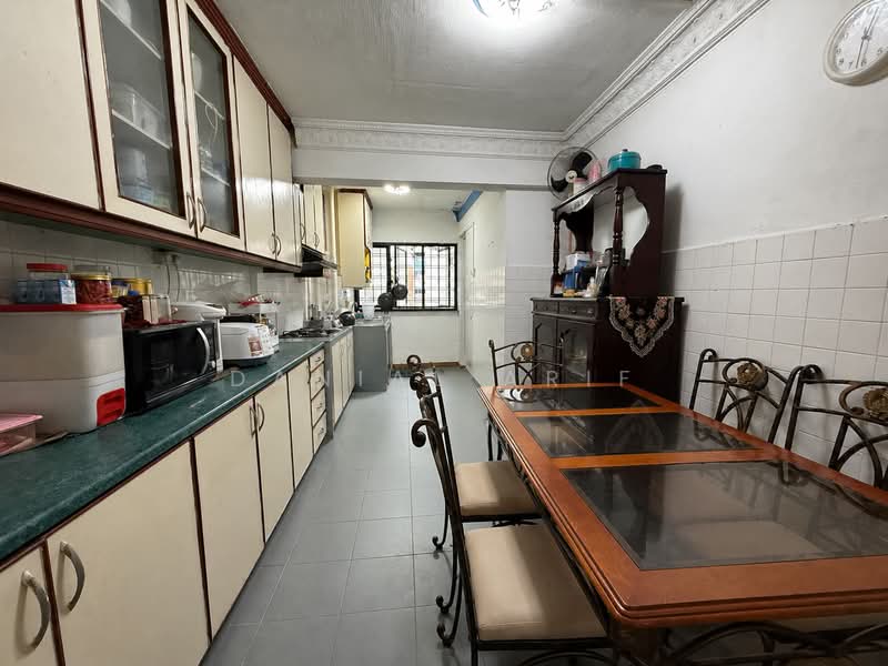 113 Tampines Street 11, 113 Tampines Street 11, 2 Bedrooms, 790 sqft, HDB Flat For Sale, by Danial Arif, 500144686 - Kitchen - PropertyGuru.com.sg