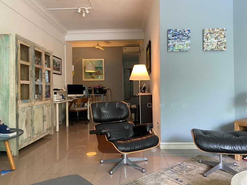 Loyang Gardens, 69 - 69B Jalan Loyang Besar, 3 Bedrooms, 1,700 sqft, Condominium For Rent, by Jennifer Chew, 500144687 - Living Room - PropertyGuru.com.sg