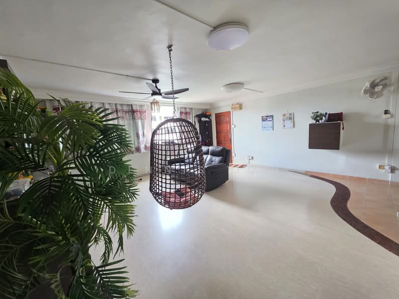 338 Ubi Avenue 1, 338 Ubi Avenue 1, 3 Bedrooms, 1,130 sqft, HDB Flat For Sale, by Dennis Mah, 500144697 - Living Room - PropertyGuru.com.sg