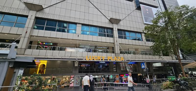Lucky Plaza, 304 Orchard Road, Orchard / River Valley, 495 sqft, Mall Shop For Rent, by Evon Chiang, 500144700 - CommercialGuru.com.sg