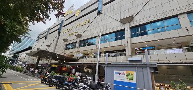 Lucky Plaza, 304 Orchard Road, Orchard / River Valley, 495 sqft, Mall Shop For Rent, by Evon Chiang, 500144700 - CommercialGuru.com.sg