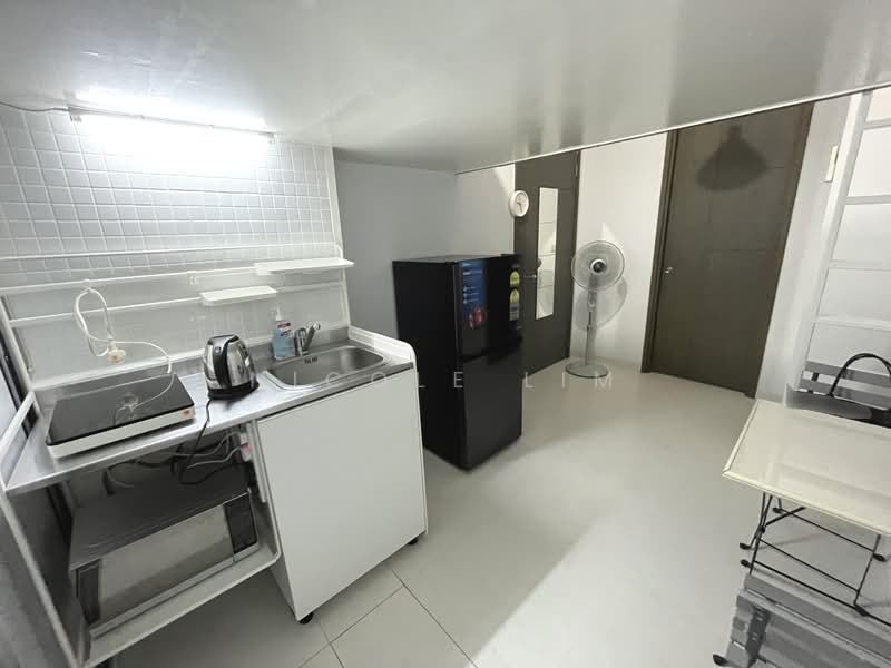 One Dusun Residences, 1 Jalan Dusun, 1 Bedroom, 200 sqft, Condominium For Rent, by Nicole Lim, 500144702 - Kitchen - PropertyGuru.com.sg