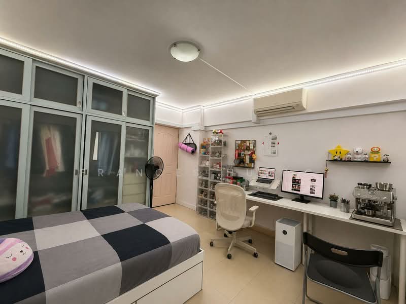 306 Hougang Avenue 5, 306 Hougang Avenue 5, 3 Bedrooms, 1,432 sqft, HDB Flat For Sale, by Frances Huang, 500144722 - Bedroom - PropertyGuru.com.sg