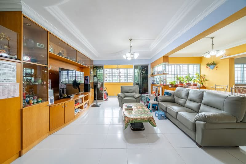 356 Yishun Ring Road, 356 Yishun Ring Road, 3 Bedrooms, 1,528 sqft, HDB Flat For Sale, by Andy Neo, 500144725 - Living Room - PropertyGuru.com.sg