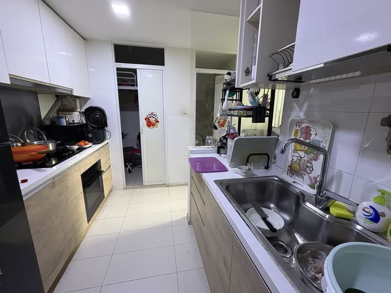Eight Courtyards, 18A Canberra Drive, 3 Bedrooms, 1,152 sqft, Condominium For Rent, by Xu Helen, 500144734 - Kitchen - PropertyGuru.com.sg