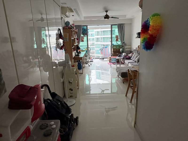 Eight Courtyards, 18A Canberra Drive, 3 Bedrooms, 1,152 sqft, Condominium For Rent, by Xu Helen, 500144734 - Living Room - PropertyGuru.com.sg