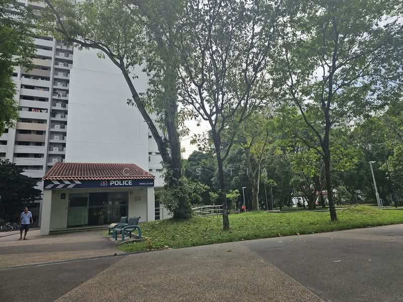 210 Boon Lay Place, 210 Boon Lay Place, 2 Bedrooms, 65 sqft, HDB Flat For Sale, by Chris Tia, 500144742 - Exterior - PropertyGuru.com.sg