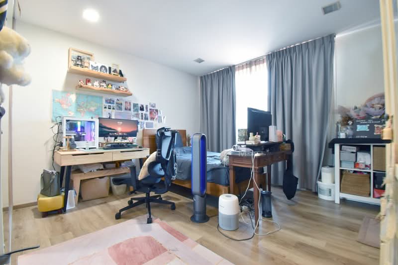 Opera Estate, Jalan Bangsawan, 4 Bedrooms, 2,500 sqft, Terraced House For Sale, by Zen Lim, 500144743 - Bedroom - PropertyGuru.com.sg