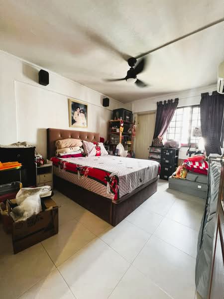 722 Yishun Street 71, 722 Yishun Street 71, 3 Bedrooms, 958 sqft, HDB Flat For Sale, by Luiz Lee, 500144748 - Bedroom - PropertyGuru.com.sg