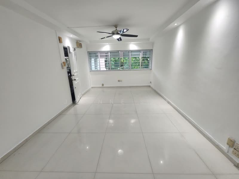 540 Jurong West Avenue 1, 540 Jurong West Avenue 1, 3 Bedrooms, 1,130 sqft, HDB Flat For Sale, by Joanne Sum, 500144749 - Living Room - PropertyGuru.com.sg