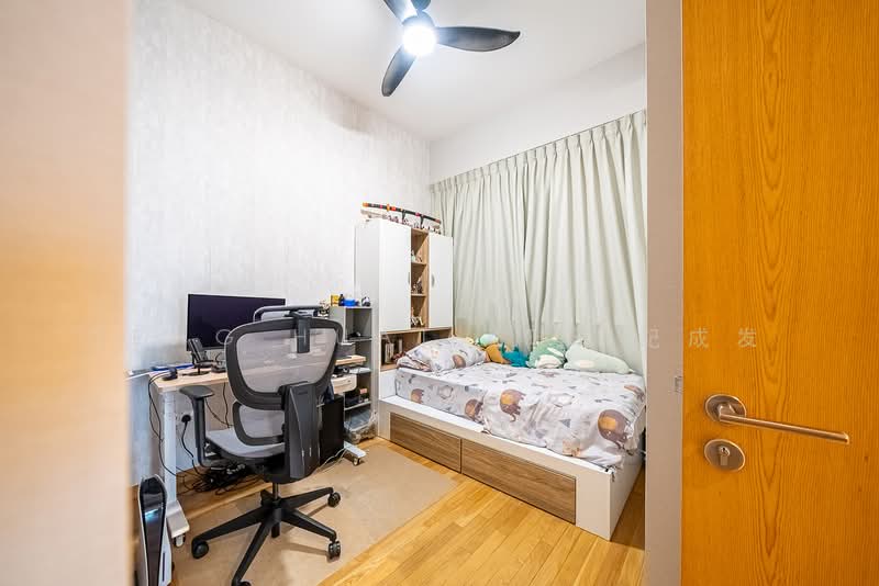 Nyon, 12 Amber Road, 3 Bedrooms, 1,582 sqft, Condominium For Sale, by Seng Huat Kee 纪成发, 500144758 - Bedroom - PropertyGuru.com.sg