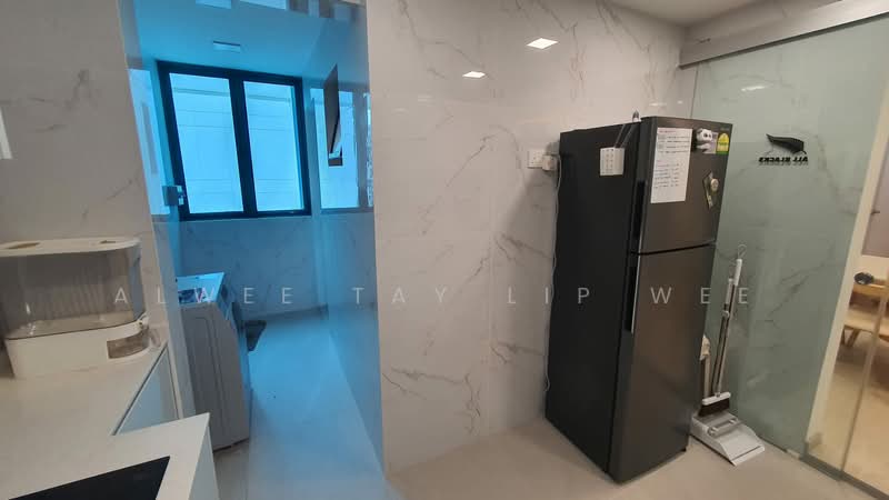 Regal Court, 17 Kim Keat Road, 3 Bedrooms, 1,173 sqft, Apartment For Rent, by Alwee Tay Lip Wee, 500144787 - Kitchen - PropertyGuru.com.sg